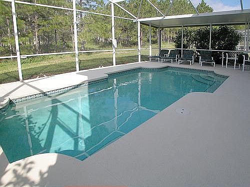 Wonderful pool and deck area
