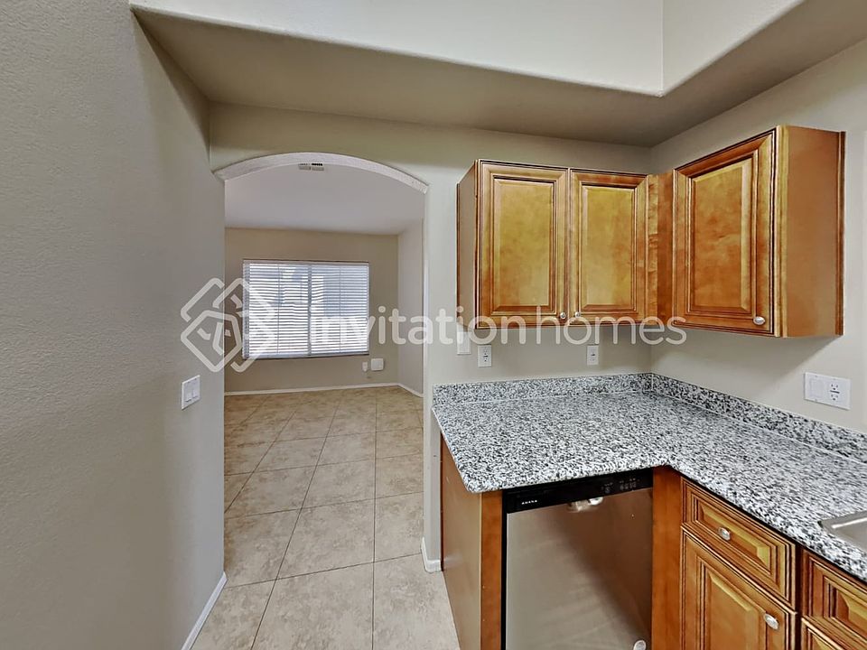 1st image of 16529 N 91st Dr