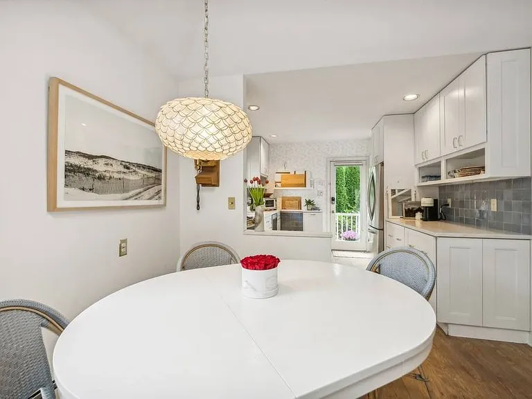 62 Middle Pond Rd — Photo 13