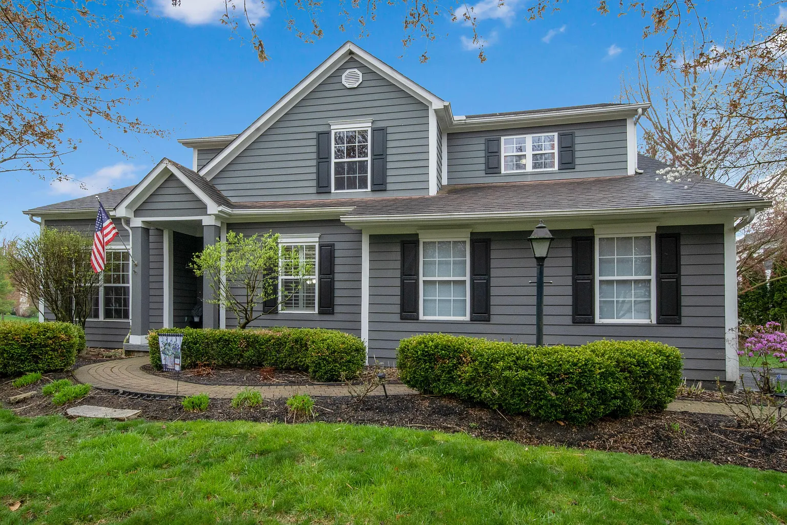 2121 Castlebrook Dr photo 1