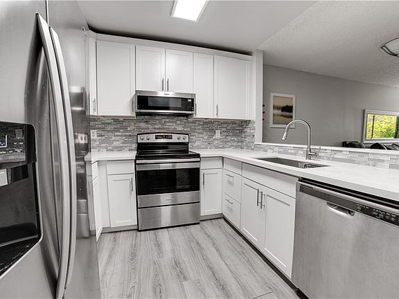 3rd image of 3955 Faircross Pl Unit 48