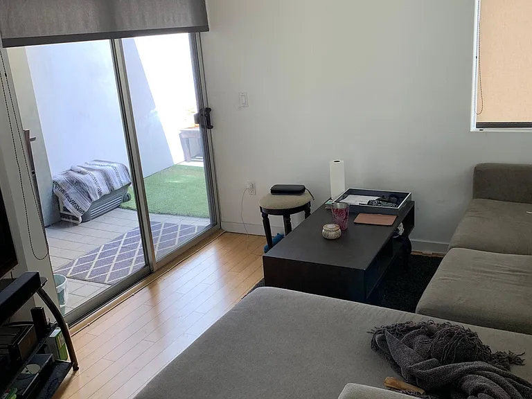 1120 N El Centro Ave #10 — Photo 12