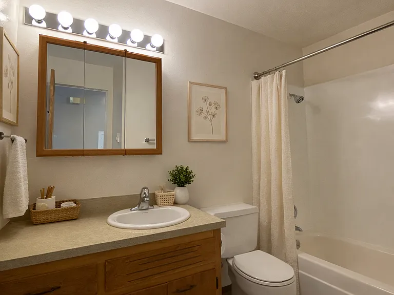 1020 S 41st Ave #5 — Photo 6