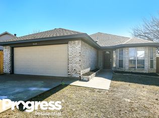 4648 Feathercrest Dr, Fort Worth, TX 76137