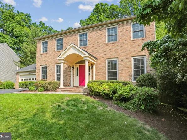 18173 Darnell Dr, Olney, MD 20832