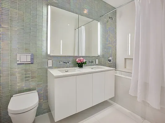 Sold by Sotheby's International Realty | media 13