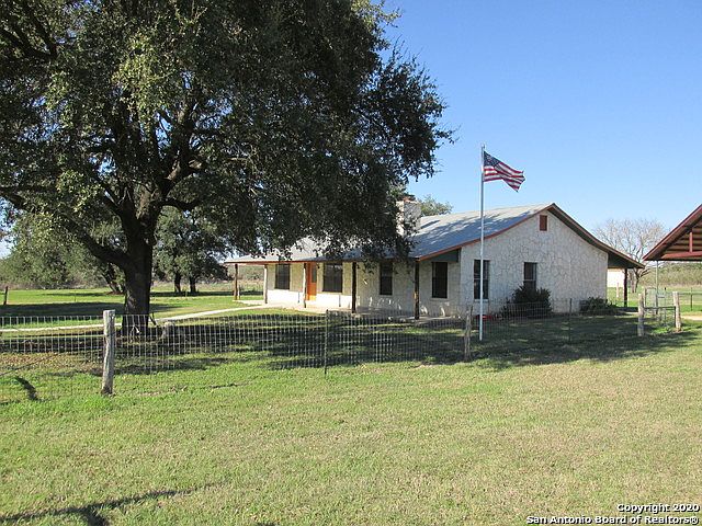 1st image of 425 County Road 646