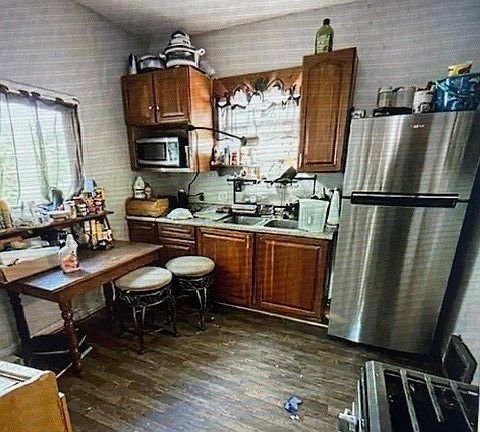 4th image of 404 Kennet Ct NW