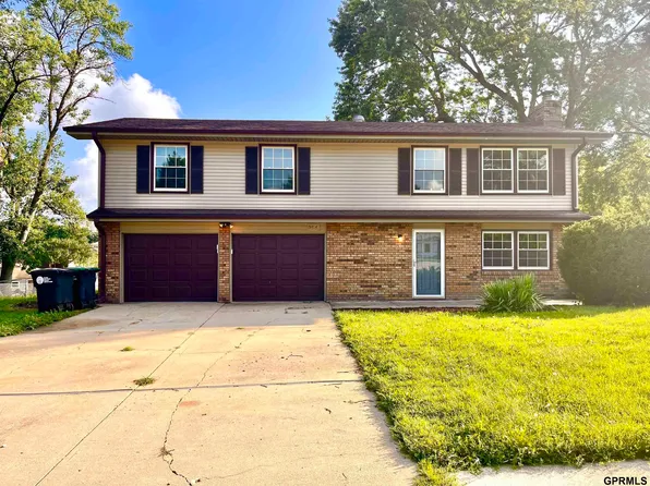 5814 S 92nd Cir, Omaha, NE 68127