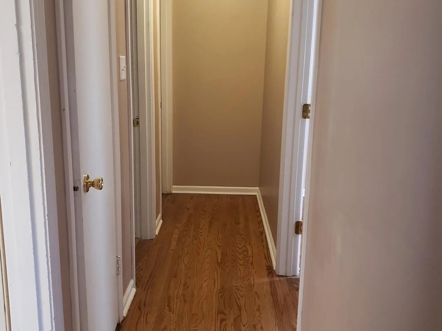 430 Honeysuckle Ln — Photo 2