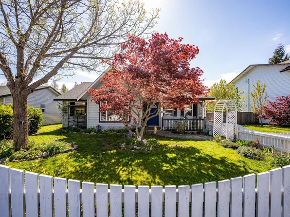 1367 Larsen Rd, Courtenay, BC V9N 8Y9