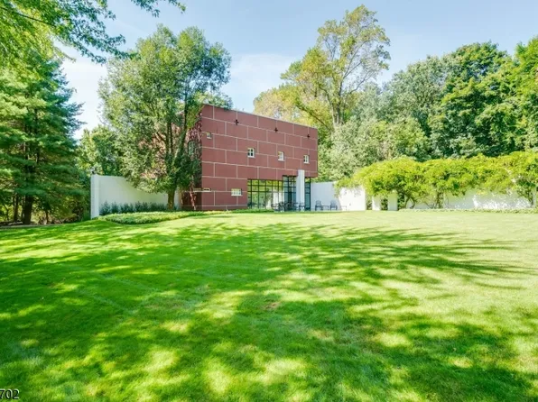 451 Mountain Ave, North Caldwell Boro, NJ 07006