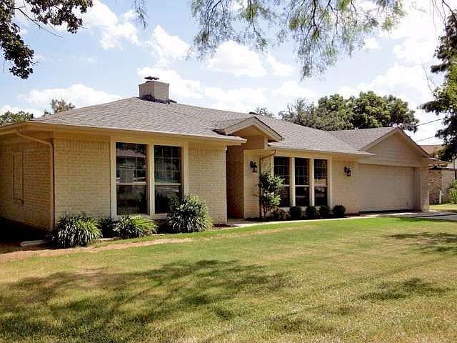 1st image of 3909 Fairway Dr