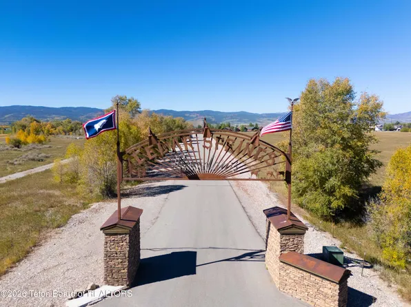 23 Cedar Springs Dr, Thayne, WY 83127