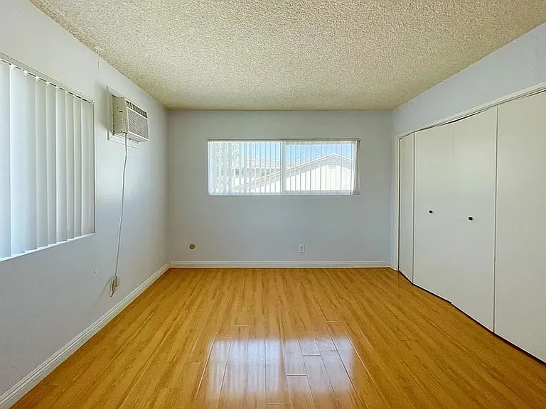 532 N New Ave — Photo 28