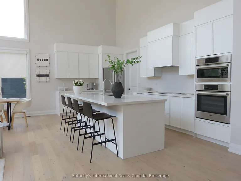 102 Sladden Ct — Photo 9