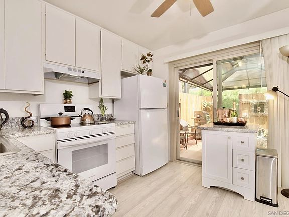 2nd image of 6592 Bell Bluff Ave