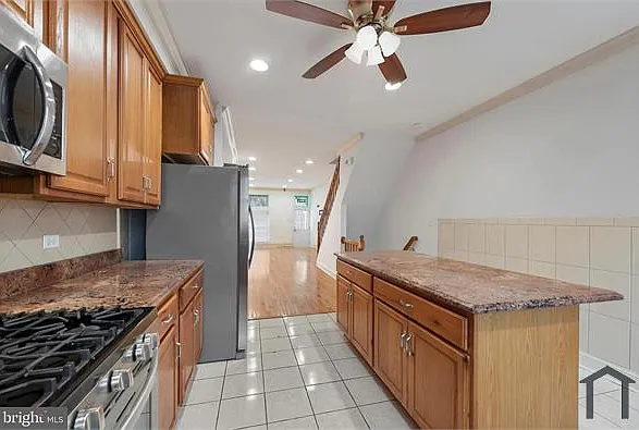 411 N Kenwood Ave — Photo 10