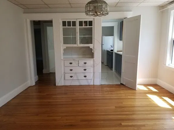 31 Emery St Floor 2, Medford, MA 02155
