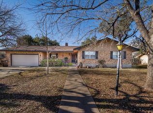 112 Wild Timber Dr, Kerrville, TX 78028