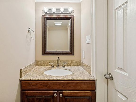 5th image of 14578 Honeysuckle Dr Unit 147
