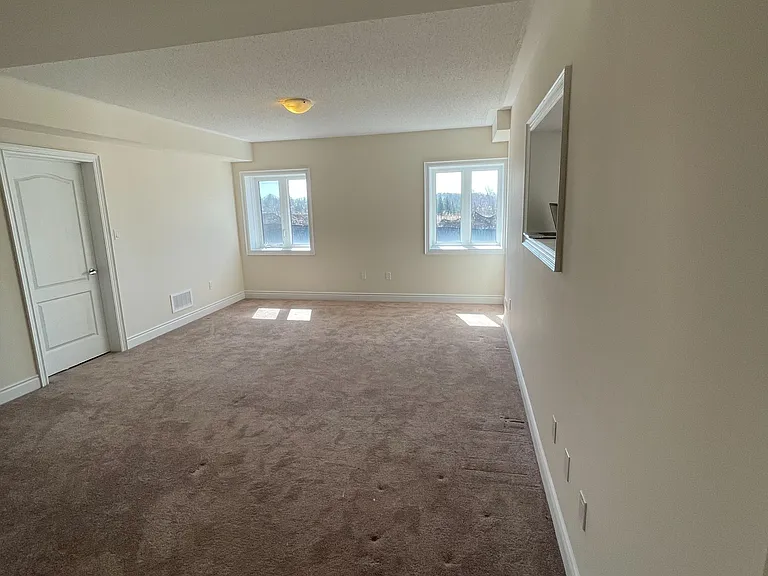 77 Ben Sinclair Ave — Photo 4