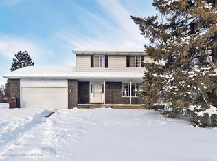 437 Stone Ridge Dr, Lansing, MI 48917