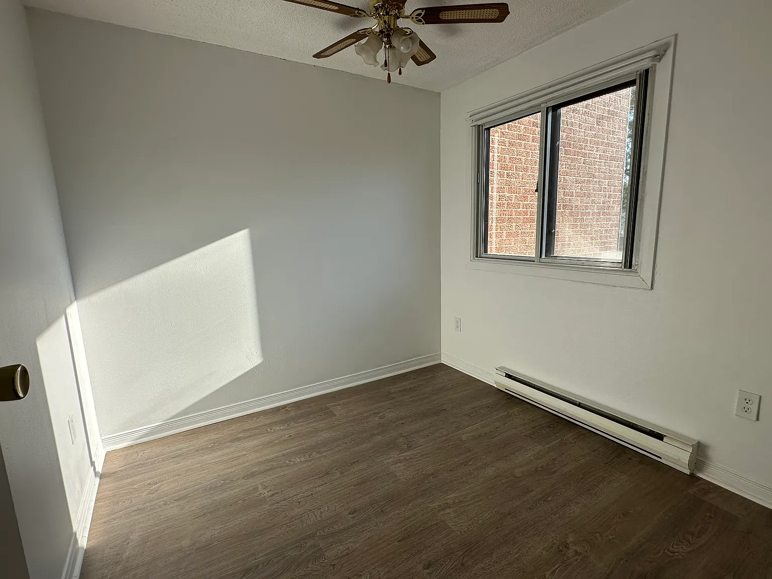 4 bed, 1400 sqft, $2,500 — Photo 3