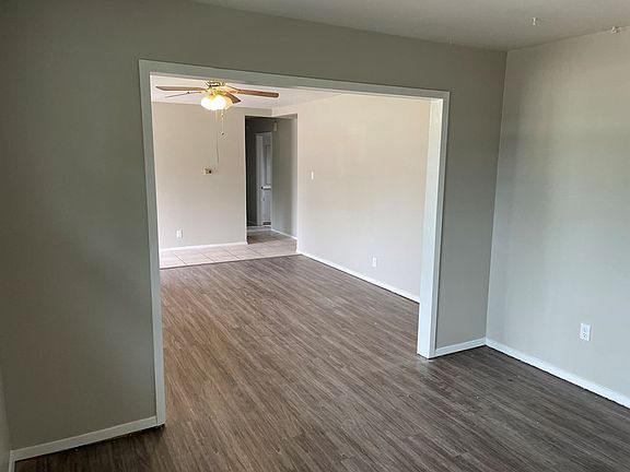 5th image of 2215 Greenwood St