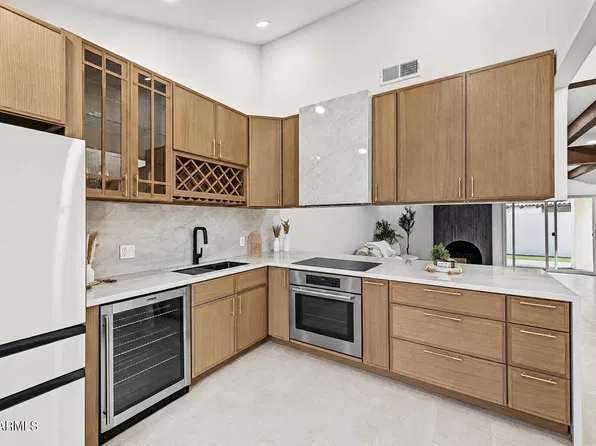 5621 N PALACIO Place, Phoenix, AZ 85014