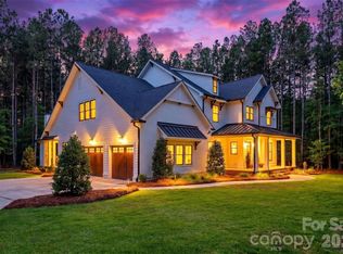 116 Silver Falls Dr, Troutman, NC 28166