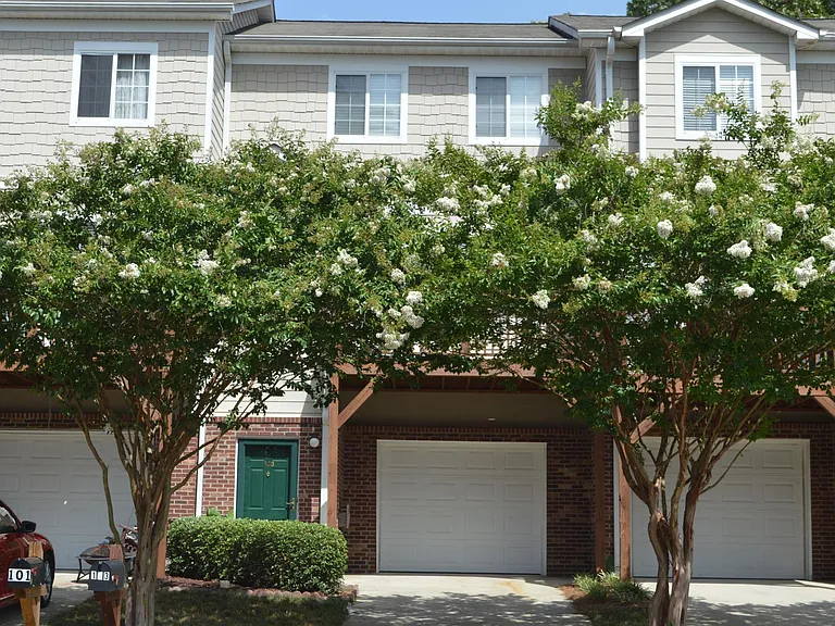 137 High Ridge Rd — Photo 3