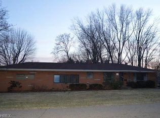 686 Star Dr, Uniontown, OH 44685