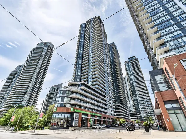 2212 Lake Shore Blvd W #2001, Toronto, ON M8V 0C2
