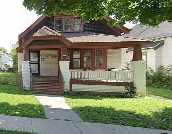 1st image of 2946 N 40th St
