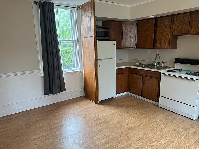 858 S High St #C — Photo 12