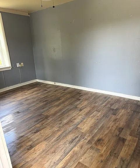 117 S Fairview Ave — Photo 2