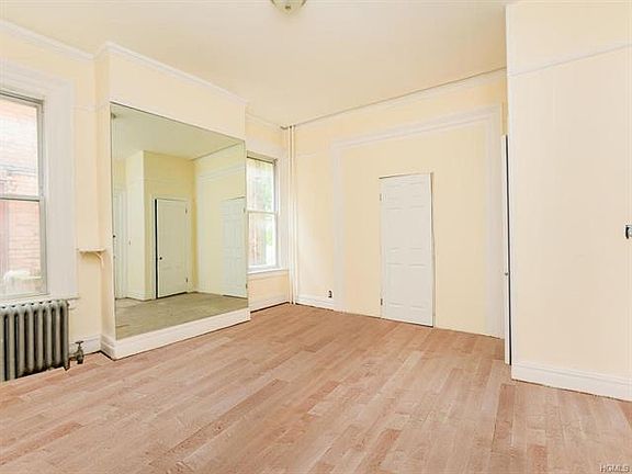 4th image of 175 N Broadway