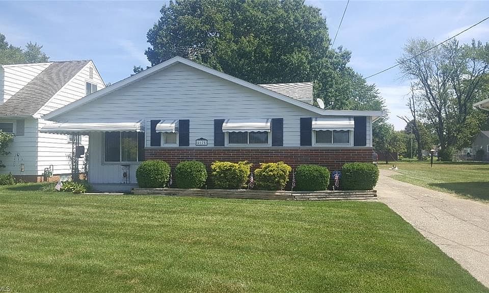 1st image of 4625 W 192nd St