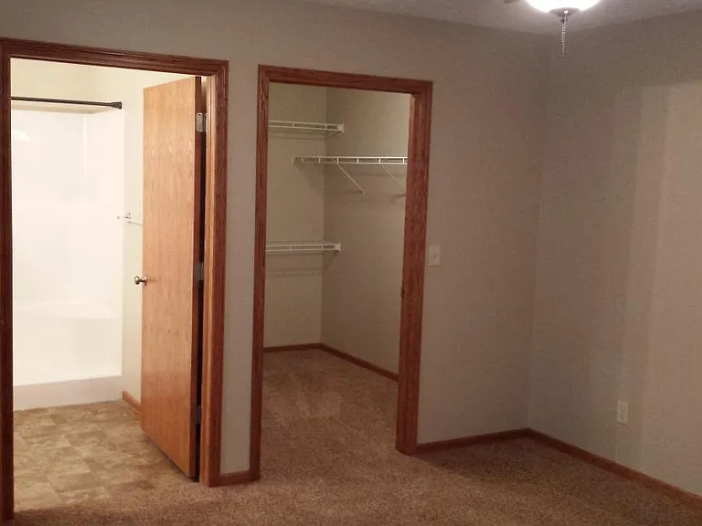 1411 W Stolley Park Rd #B — Photo 7