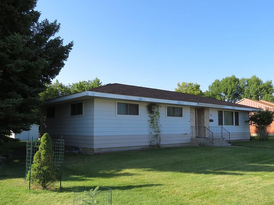 1st image of 2520 Newton Ave #12