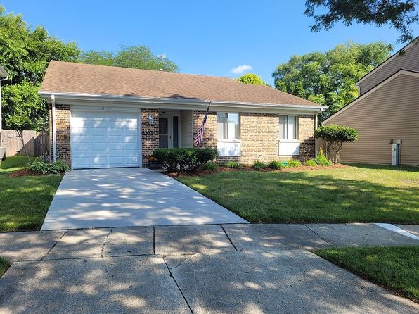 2S601 Cynthia Ct