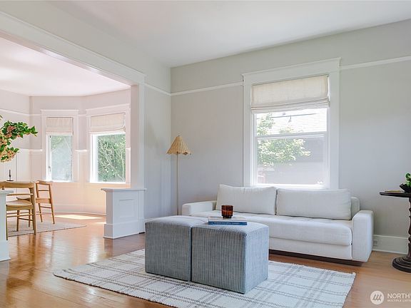 5th image of 3509 N Cheyenne Street