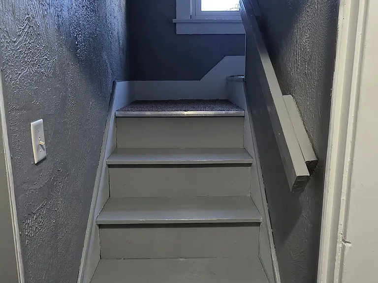 43 E Auburndale Ave — Photo 28