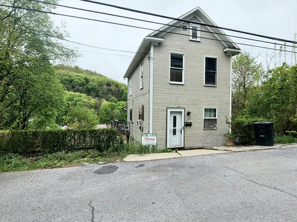 389 Lunen St, Johnstown, PA 15902
