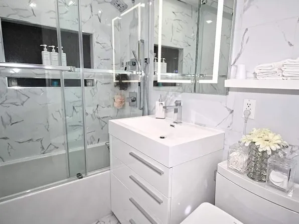 1717 East 14th Street image 1 of 13