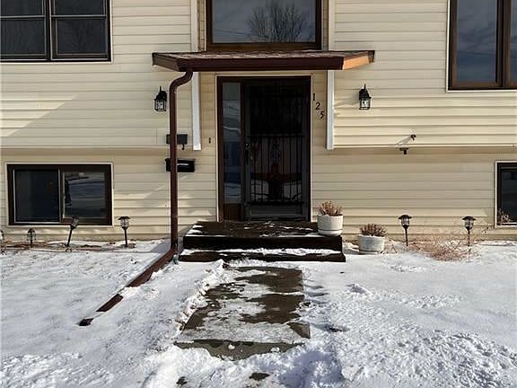 3rd image of 125 N Lewis Ave