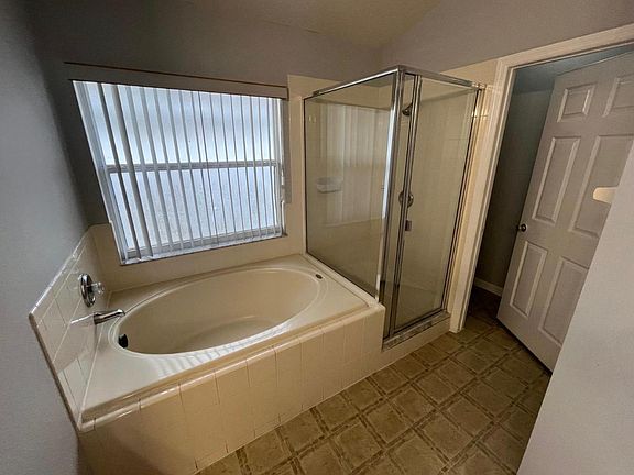 5th image of 2148 Blackstone Landing Dr