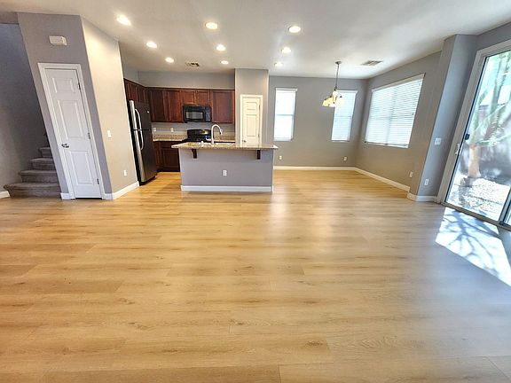 2nd image of 7547 Tressider Ave