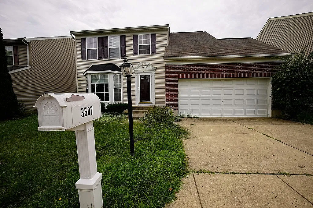 Property main image